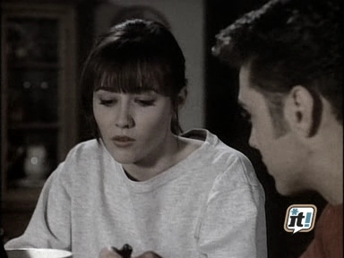 charmed-online_dot_nl-BeverlyHills90210-2x19-0851.jpg