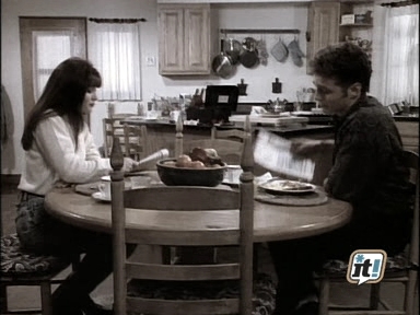 charmed-online_dot_nl-BeverlyHills90210-2x19-1469.jpg