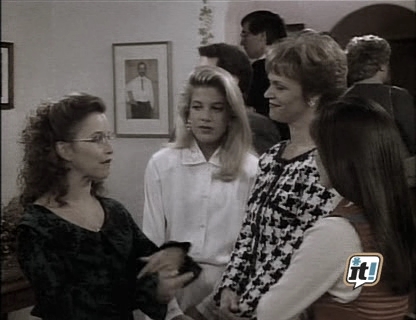 charmed-online_dot_nl-BeverlyHills90210-2x21-0509.jpg