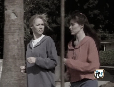 charmed-online_dot_nl-BeverlyHills90210-2x22-1108.jpg