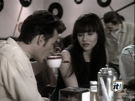 charmed-online_dot_nl-BeverlyHills90210-2x27-3711.jpg