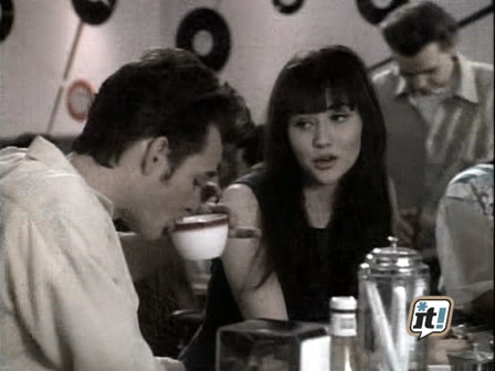 charmed-online_dot_nl-BeverlyHills90210-2x27-3712.jpg charmed-online_dot_nl-BeverlyHills90210-2x27-3712.jpg