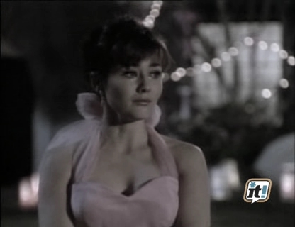 charmed-online_dot_nl-BeverlyHills90210-2x28-2449.jpg