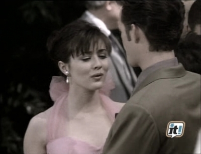 charmed-online_dot_nl-BeverlyHills90210-2x28-1892.jpg