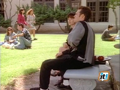 Charmed-Online-dot-NL-BeverlyHills90210-3x07-0556.jpg
