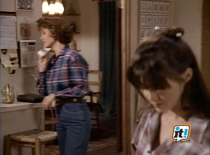 Charmed-Online-dot-NL-BeverlyHills90210-3x12-0247.jpg