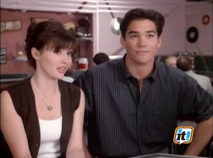 Charmed-Online-dot-NL-BeverlyHills90210-3x12-1555.jpg