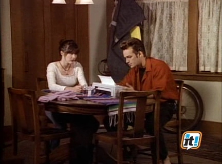 Charmed-Online-dot-NL-BeverlyHills90210-3x12-1980.jpg