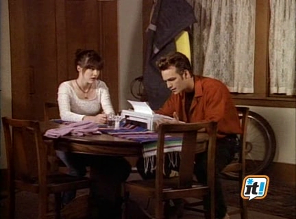 Charmed-Online-dot-NL-BeverlyHills90210-3x12-1981.jpg