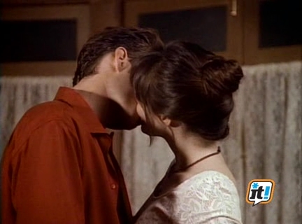 Charmed-Online-dot-NL-BeverlyHills90210-3x12-2106.jpg