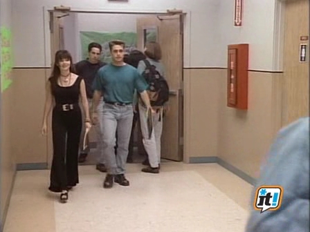 Charmed-Online-dot-NL-BeverlyHills90210-3x14-1273.jpg