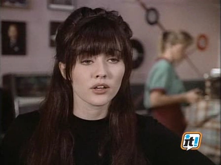 Charmed-Online-dot-NL-BeverlyHills90210-3x14-1573.jpg