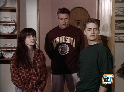 Charmed-Online-dot-NL-BeverlyHills90210-3x15-1010.jpg