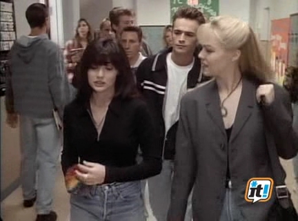 Charmed-Online-dot-NL-BeverlyHills90210-3x15-2405.jpg