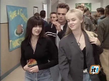 Charmed-Online-dot-NL-BeverlyHills90210-3x15-2407.jpg