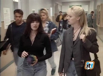 Charmed-Online-dot-NL-BeverlyHills90210-3x15-2414.jpg