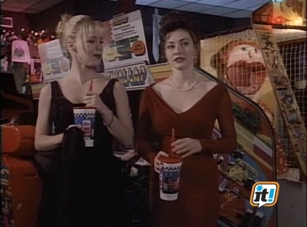 Charmed-Online-dot-NL-BeverlyHills90210-3x16-1480.jpg