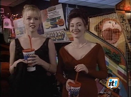 Charmed-Online-dot-NL-BeverlyHills90210-3x16-1489.jpg