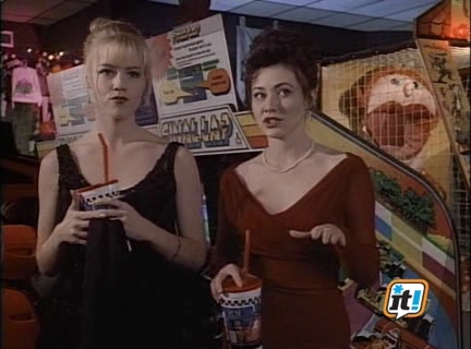 Charmed-Online-dot-NL-BeverlyHills90210-3x16-1493.jpg