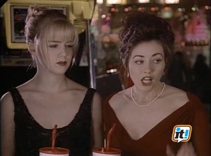 Charmed-Online-dot-NL-BeverlyHills90210-3x16-1524.jpg