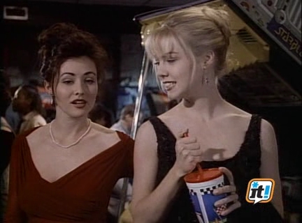 Charmed-Online-dot-NL-BeverlyHills90210-3x16-1573.jpg