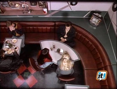 Charmed-Online-dot-NL-BeverlyHills90210-3x17-0859.jpg