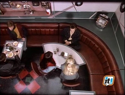 Charmed-Online-dot-NL-BeverlyHills90210-3x17-0862.jpg