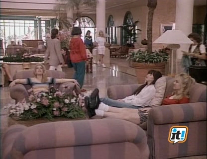 Charmed-Online-dot-NL-BeverlyHills90210-3x18-0328.jpg