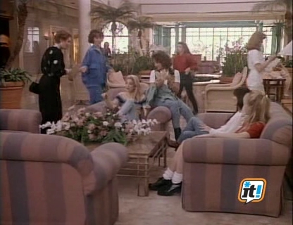 Charmed-Online-dot-NL-BeverlyHills90210-3x18-0405.jpg