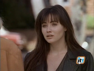 Charmed-Online-dot-NL-BeverlyHills90210-3x19-2306.jpg