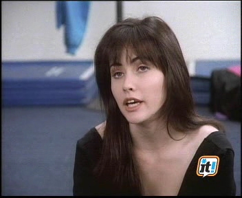 Charmed-Online-dot-NL-BeverlyHills90210-3x21-3266.jpg