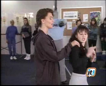Charmed-Online-dot-NL-BeverlyHills90210-3x21-4189.jpg
