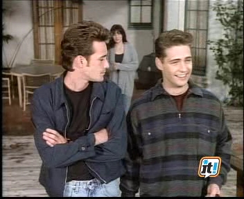 Charmed-Online-dot-NL-BeverlyHills90210-3x22-0568.jpg