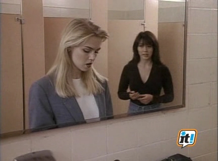 Charmed-Online-dot-NL-BeverlyHills90210-3x23-0721.jpg