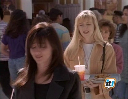 Charmed-Online-dot-NL-BeverlyHills90210-3x26-1320.jpg