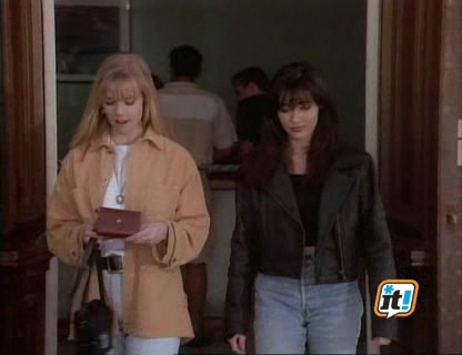 Charmed-Online-dot-NL-BeverlyHills90210-3x26-1347.jpg