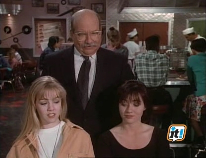 Charmed-Online-dot-NL-BeverlyHills90210-3x26-2411.jpg