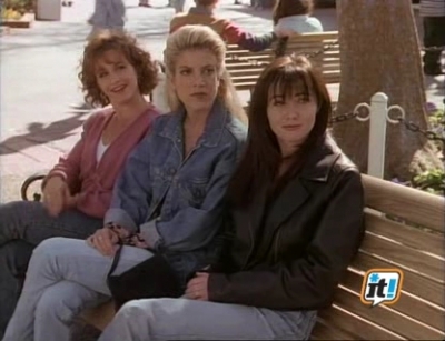 Charmed-Online-dot-NL-BeverlyHills90210-3x26-1478.jpg