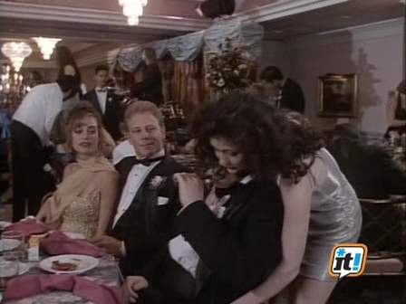 Charmed-Online-dot-NL-BeverlyHills90210-3x27-2146.jpg