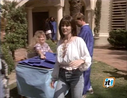 Charmed-Online-dot-NL-BeverlyHills90210-3x28-0234.jpg