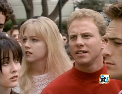 Charmed-Online-dot-NL-BeverlyHills90210-3x28-2167.jpg