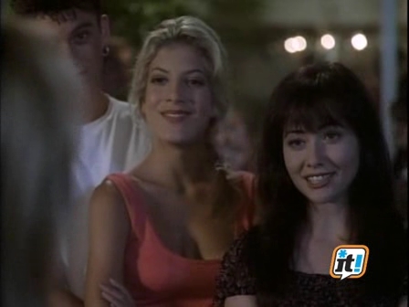 Charmed-Online-dot-NL-BeverlyHills90210-4x01-0699.jpg