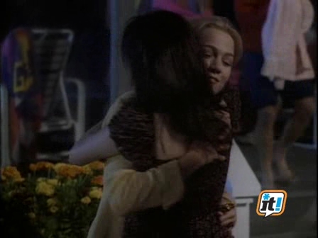 Charmed-Online-dot-NL-BeverlyHills90210-4x01-0747.jpg