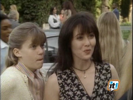Charmed-Online-dot-NL-BeverlyHills90210-4x01-1314.jpg
