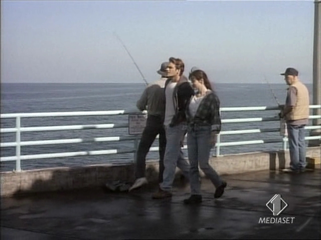 Charmed-Online-dot-NL-BeverlyHills90210-4x03-1307.jpg