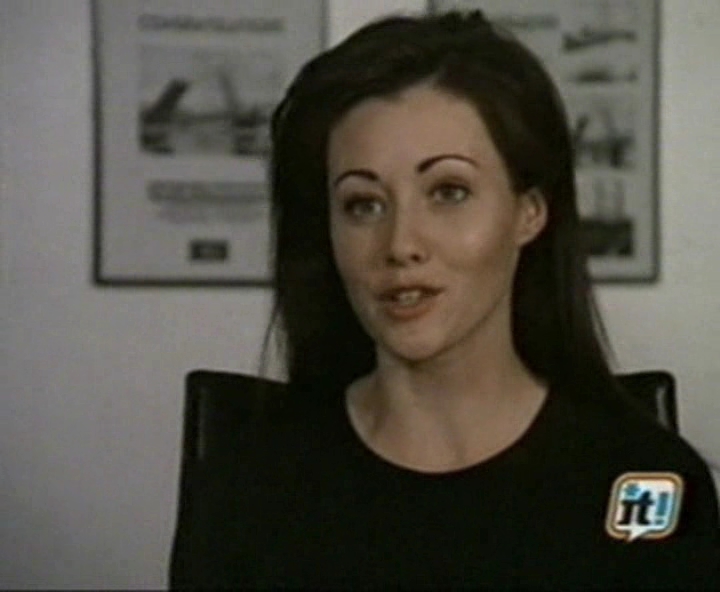 Charmed-Online-dot-NL-BeverlyHills90210-4x05-0505.jpg
