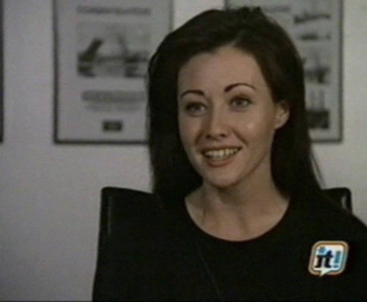 Charmed-Online-dot-NL-BeverlyHills90210-4x05-0518.jpg
