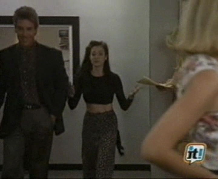 Charmed-Online-dot-NL-BeverlyHills90210-4x05-0523.jpg