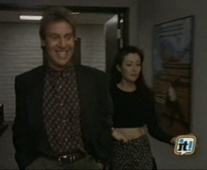 Charmed-Online-dot-NL-BeverlyHills90210-4x05-0528.jpg