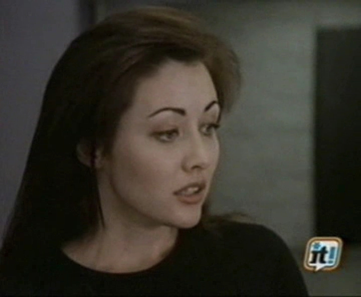 Charmed-Online-dot-NL-BeverlyHills90210-4x05-0534.jpg